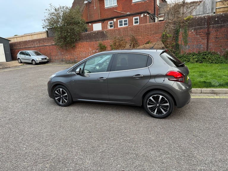 2019 Peugeot 208 1.2 PureTech Tech Edition Hatchback 5dr Petrol Manual Euro 6