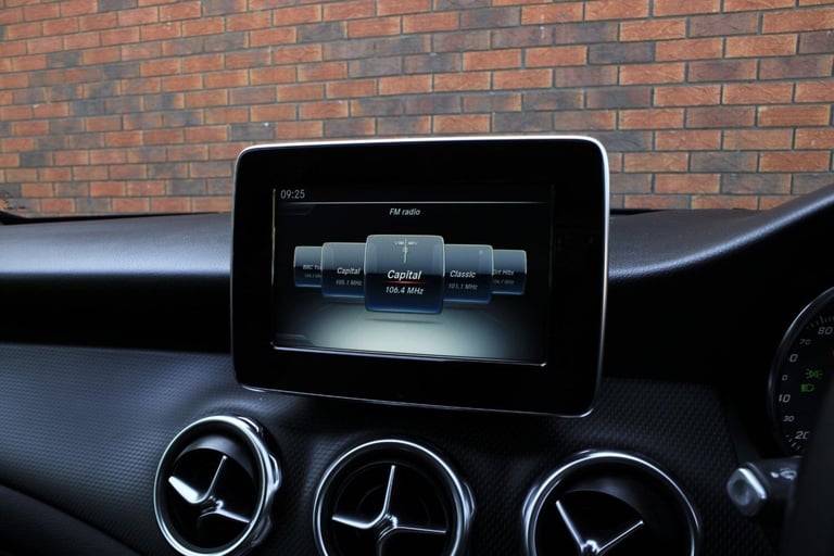 2018 Mercedes-Benz GLA 1.6 GLA200 SE (Executive) Euro 6 (s/s) 5dr ESTATE Petrol Manual