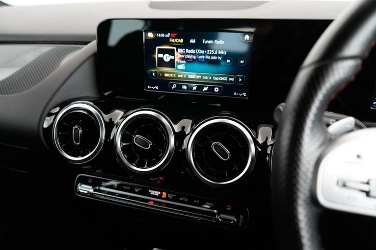 2021 Mercedes-Benz GLA 1.3 GLA180 AMG Line SUV 5dr Petrol 7G-DCT Euro 6 (s/s) (136 ps) HATCHBACK ...