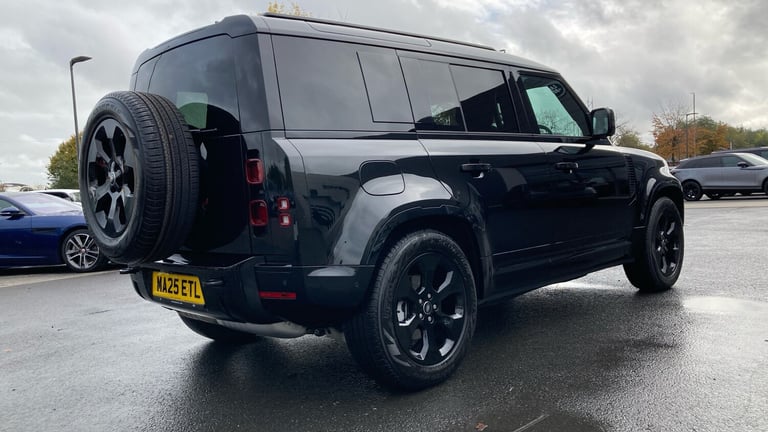 2025 Land Rover Defender 3.0 D250 X-Dynamic HSE 110 5dr Auto Diesel Estate Estate Diesel Automatic