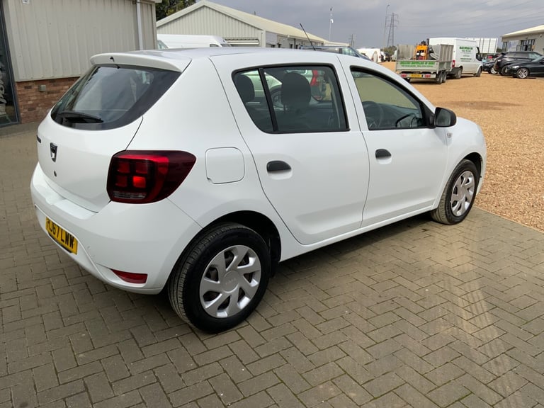 2017 Dacia Sandero 1.0 SCe Ambiance 5dr HATCHBACK Petrol Manual