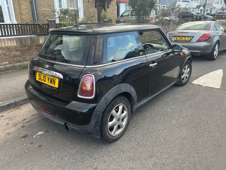 2010 Mini one cooper hpi clear 