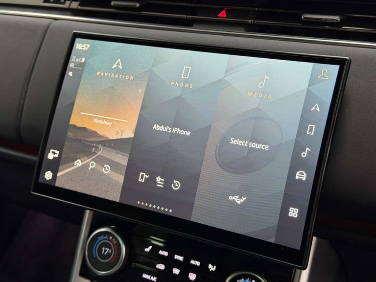 2022 Land Rover Range Rover 3.0 P440e 38.2kWh SE SUV 5dr Petrol Plug-in Hybrid Auto 4WD Euro 6 (s...