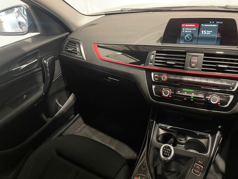 2018 BMW 1 Series 118i [1.5] Sport 5dr [Nav/Servotronic] HATCHBACK PETROL Manual