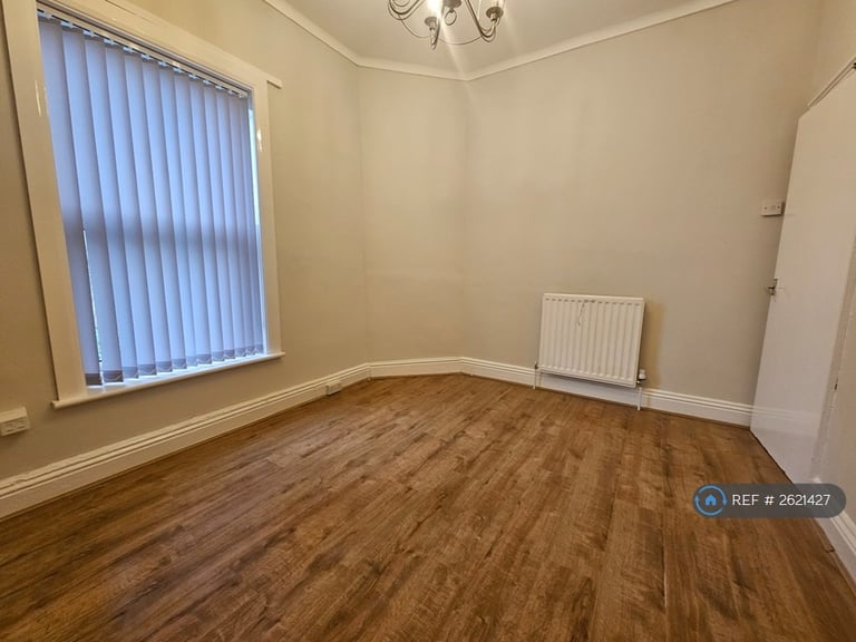 1 bedroom flat in Southend Avenue, Darlington, DL3 (1 bed) (#2621427)