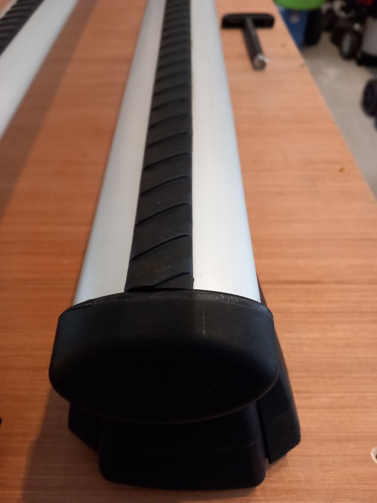 Audi A4 Avant Roof Bars