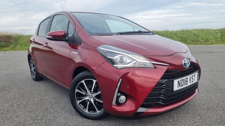 image for 2018 Toyota Yaris 1.5 VVT-h Icon Tech E-CVT Euro 6 (s/s) 5dr HATCHBACK Petrol/Electric Hybrid Aut...