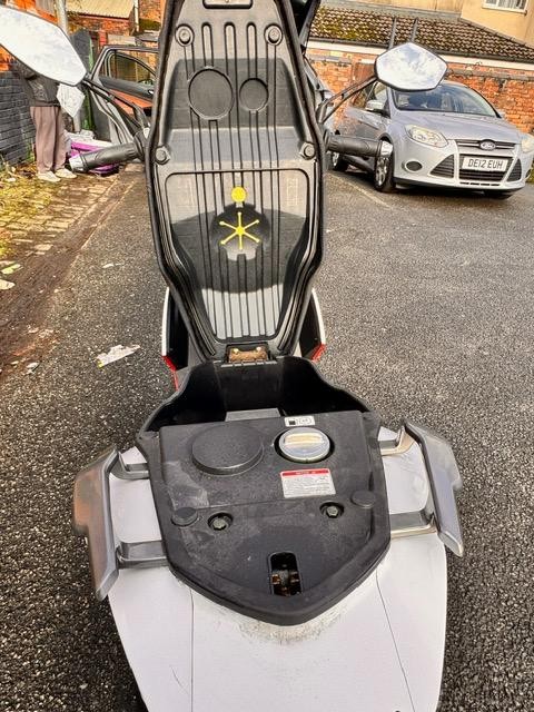 Lexmoto Diablo 125 scooter