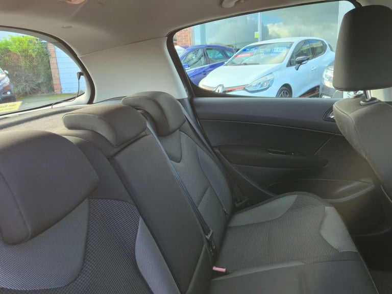 2012 Peugeot 308 1.6 308 Active HDi 5dr Hatchback Diesel Manual