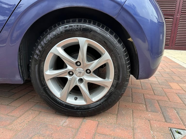 2015 Peugeot 208 1.6 BlueHDi Active Euro 6 5dr HATCHBACK Diesel Manual