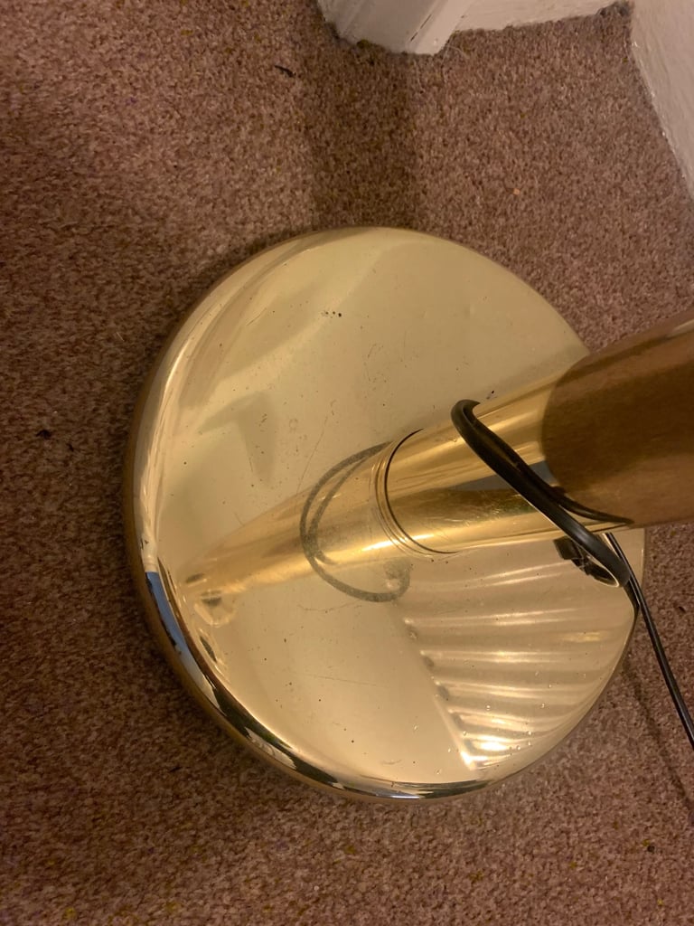 Lovely vintage lamp. Hollywood Regency Style 