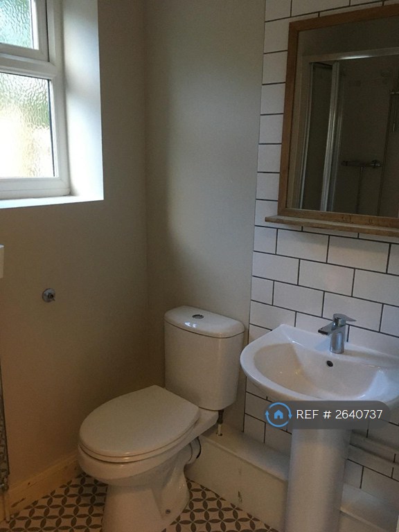 1 bedroom flat in Mayfair Road, Oxford, OX4 (1 bed) (#2640737)