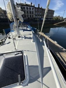 Sailing Boat - Moody 333