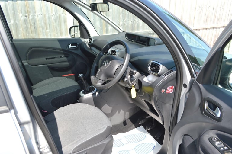 2015 Citroen C3 Picasso 1.6 HDi Selection Euro 5 5dr MPV Diesel Manual