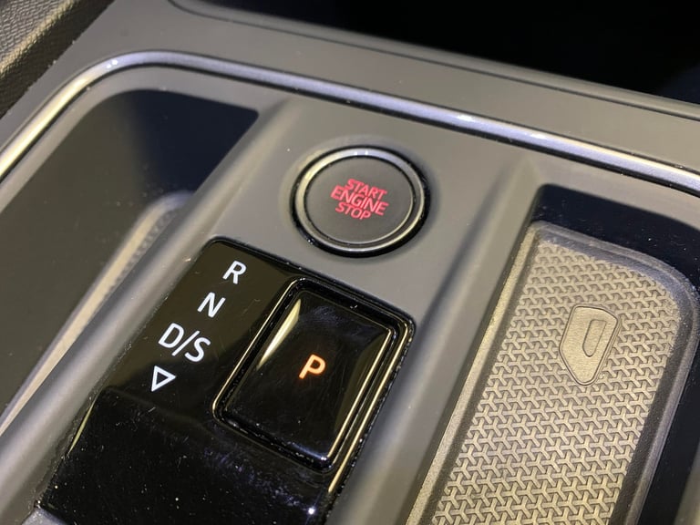 2023 Cupra Leon 1.5 eTSI EVO V1 Hatchback 5dr Petrol Hybrid DSG Euro 6 (s/s) (150 ps) - LED Hatch...