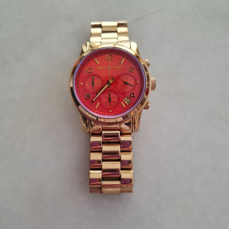 Beautiful MICHAEL KORS WATCH 