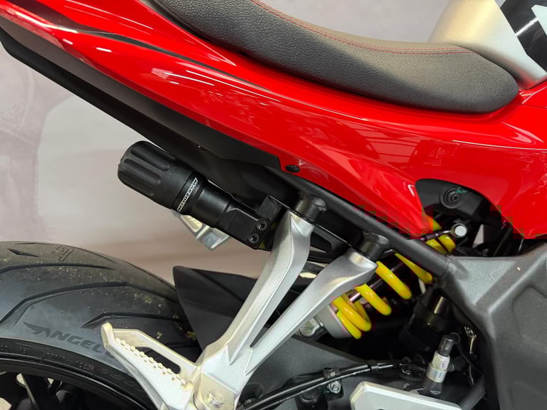 QJ MOTOR SRK800 2026 SUPER NAKED BRAND NEW MODEL TOP SPEC RED OR BLACK  £6699