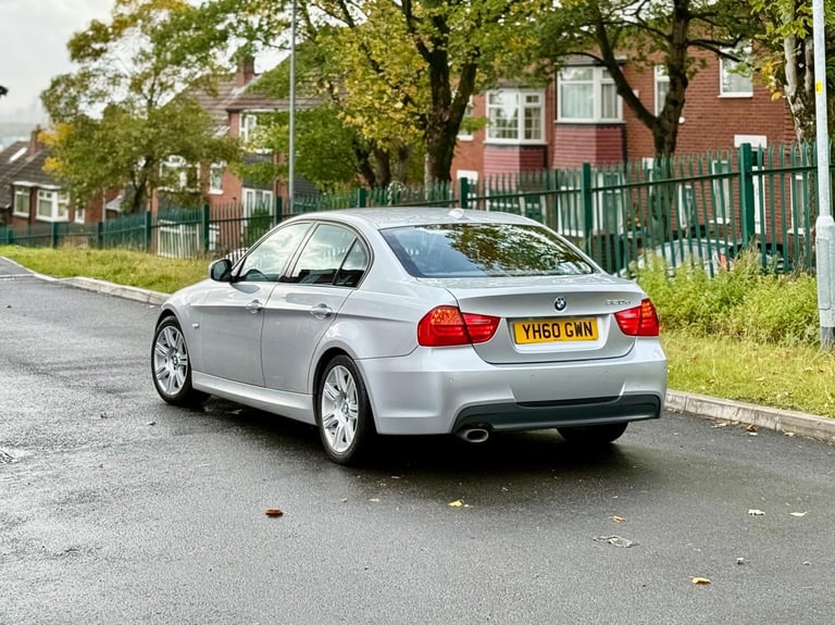 2011 BMW 320D M Sport 184 LCI 2L 6 Speeds. 