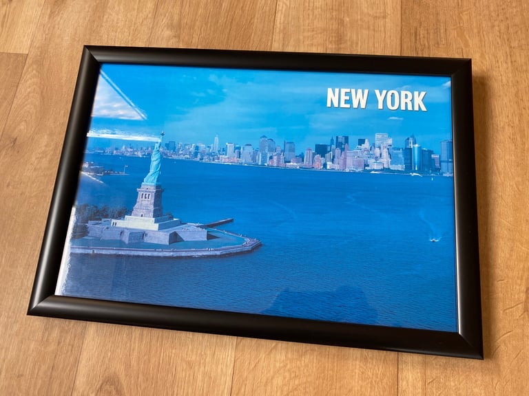 image for New York Picture Photo Framed *LIKE NEW*