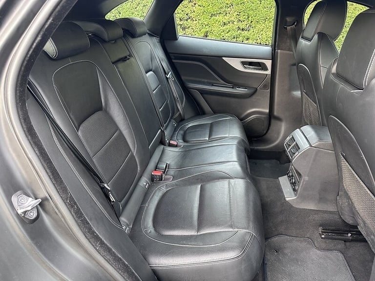 2018 Jaguar F-Pace 2.0d [163] R-Sport 5dr ESTATE DIESEL Manual