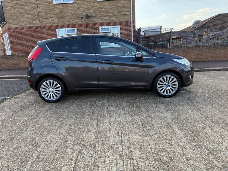 Ford, FIESTA, Hatchback, 2009, Manual, 1596 (cc), 5 doors
