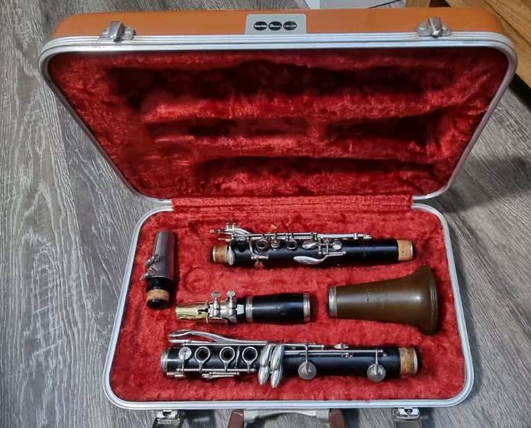 Boosey & Hawkes '77 Wooden Clarinet