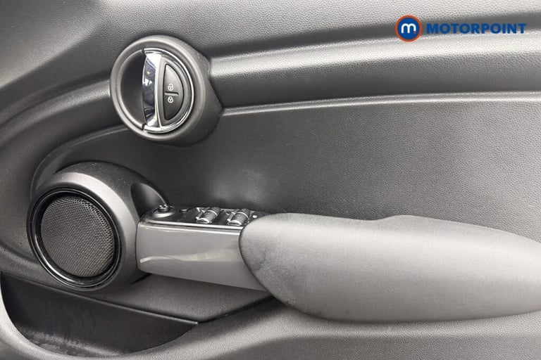 2016 MINI Hatch 1.5 Cooper 5dr Hatchback Petrol Manual