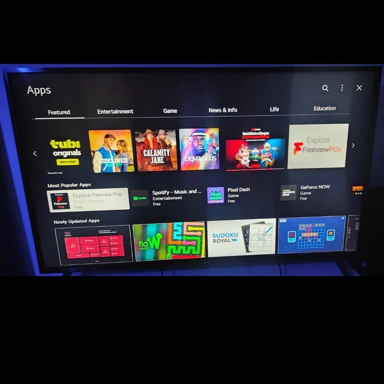 LG Smart TV 55&quot; Smart 4K Ultra HD HDR LED TV