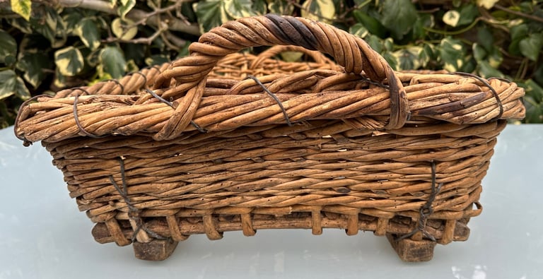 ANTIQUE FRENCH GRAPE HARVESTING BASKET, CHAMPAGNE PANIER DE VENDANGES, 87x57cm, 1900s - WILL POST!