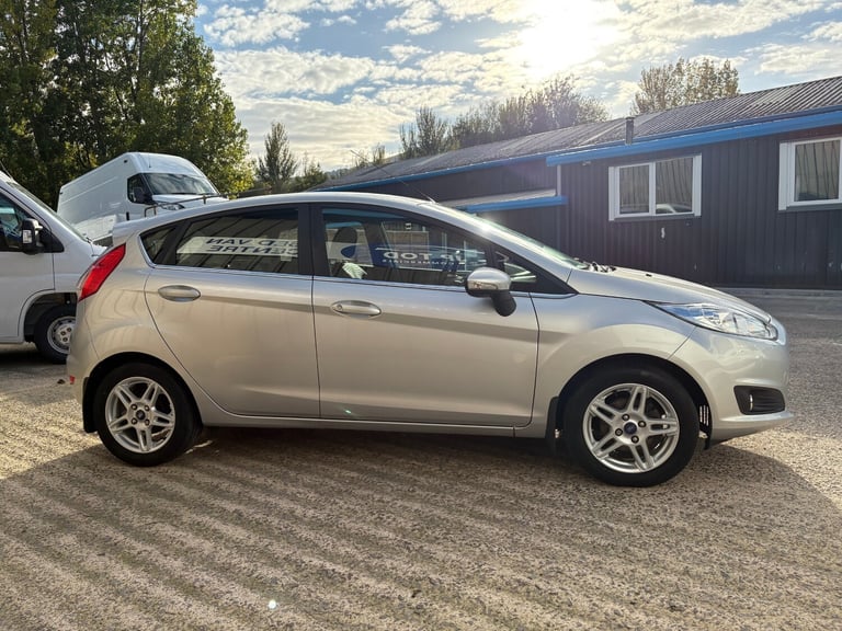 2013 Ford Fiesta 1.25 82 Zetec 5dr HATCHBACK Petrol Manual