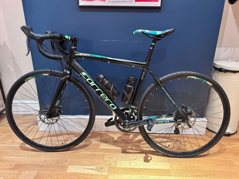 54cm Road Bike - Carrera Vanquish - Black and Green