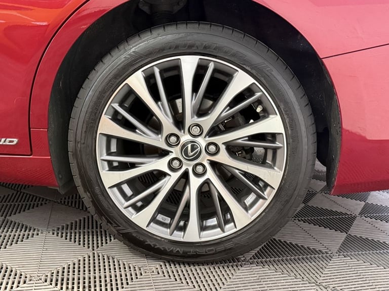 2019 Lexus ES 2.5 300h Saloon 4dr Petrol Hybrid E-CVT Euro 6 (s/s) (218 ps) Saloon PETROL/ELECTRI...