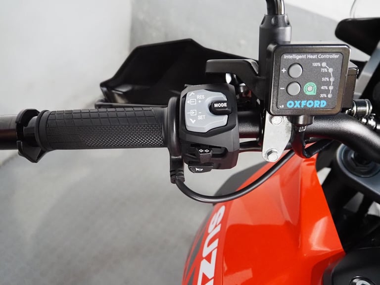 2020 Suzuki V Strom 1050 RC DL1000 XT 15k ,crash bars great adventure bike