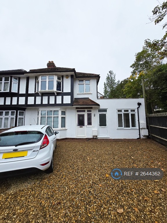 image for 2 bedroom flat in Westmoreland Road, Bromley, BR2 (2 bed) (#2644362)