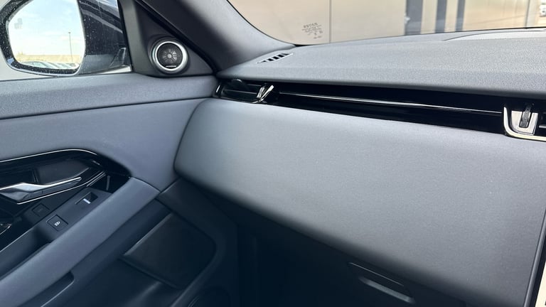 2025 Land Rover Range Rover Evoque 2.0 D165 Dynamic SE 5dr Auto Diesel Hatchback Hatchback Diesel...