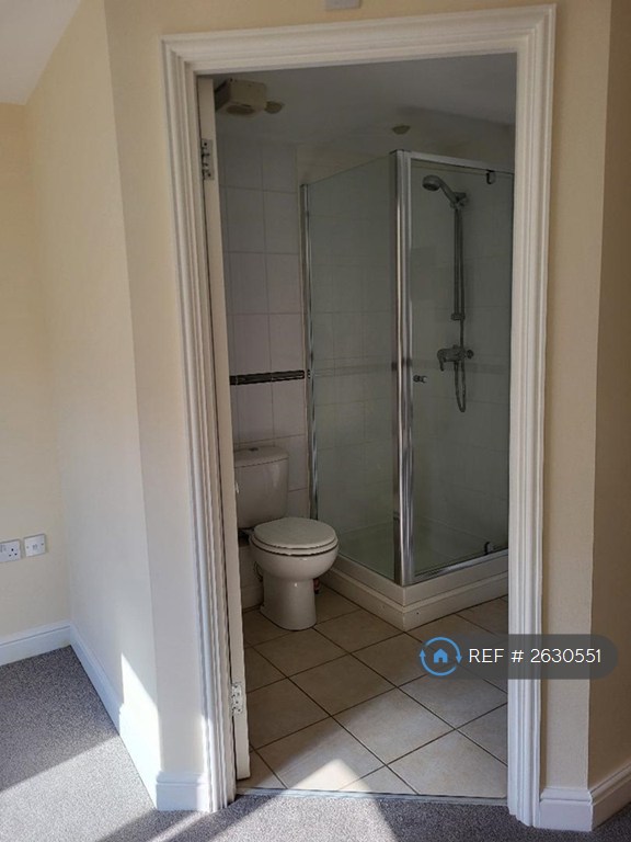 2 bedroom flat in Gainsborough Court, Sudbury, CO10 (2 bed) (#2630551)