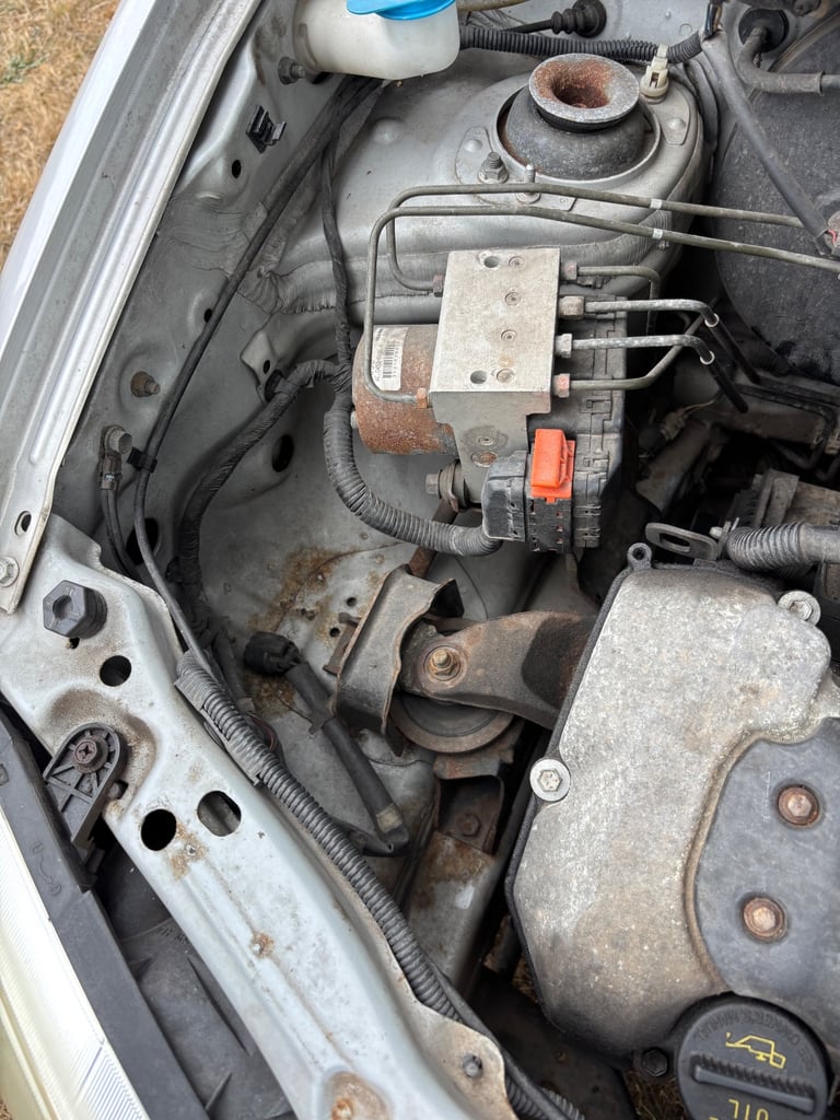 Suzuki, IGNIS, Hatchback, 2004, Manual, 1490 (cc), 3 doors