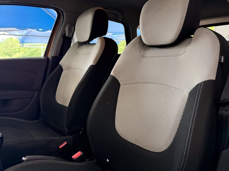 2018 Renault Captur 0.9 TCe ENERGY Iconic SUV 5dr Petrol Manual Euro 6 (s/s) (90 ps) HATCHBACK Pe...