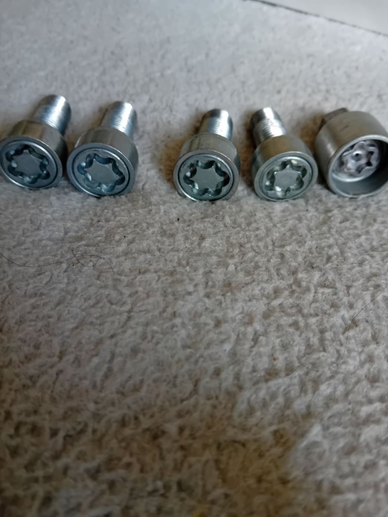 Toyota Locking Wheel Nut Set 5 Piece (2024-25)