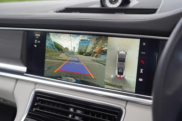 Porsche Panamera 2.9 V6 E-Hybrid 17.9kWh 4 Platinum Edition Saloon 5dr Petrol Pl