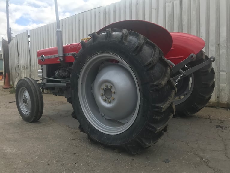 Massey Ferguson 135 tractor 
