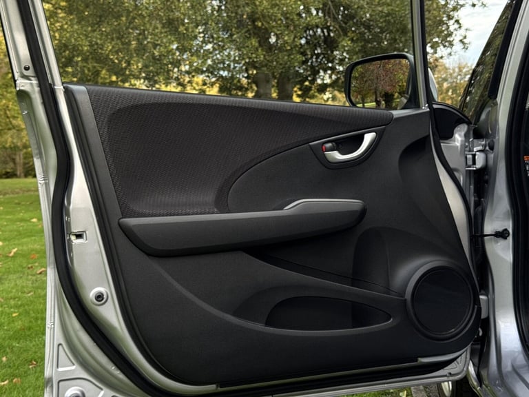 2013 Honda Jazz 1.4 i-VTEC ES Plus Hatchback 5dr Petrol CVT Euro 5 (99 ps) Hatchback Petrol Autom...