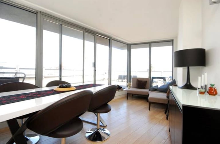 Pet friendly beautiful 1-Bed Flat – Deals Gateway SE13 - Available December 12th