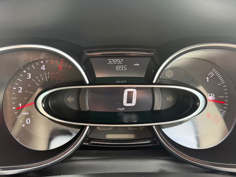 2019 Renault Clio 1.5 dCi Play Hatchback 5dr Diesel Manual Euro 6 (s/s) (90 ps) Hatchback Diesel ...