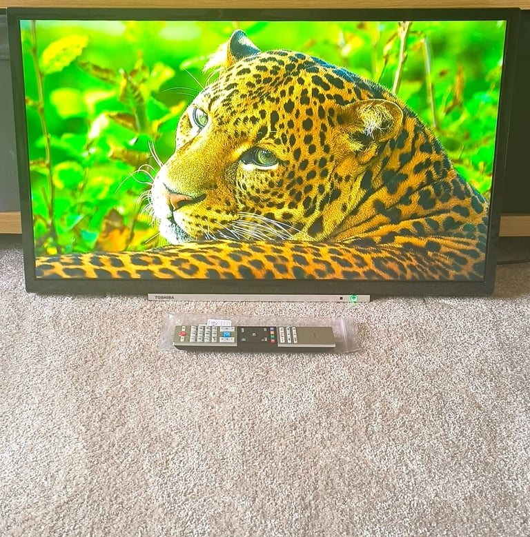 Toshiba 32 inch 1080p Full HD LED Smart TV with Freeview Play & HD Alexa Dolby 32L3863DB