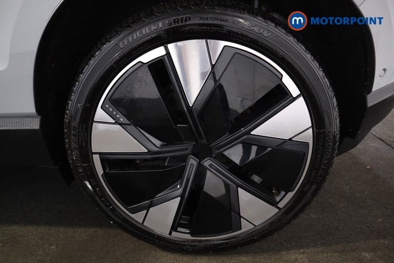 2025 Volvo EX30 200kW SM Extended Range Ultra 69kWh 5dr Auto ESTATE ELECTRIC Automatic