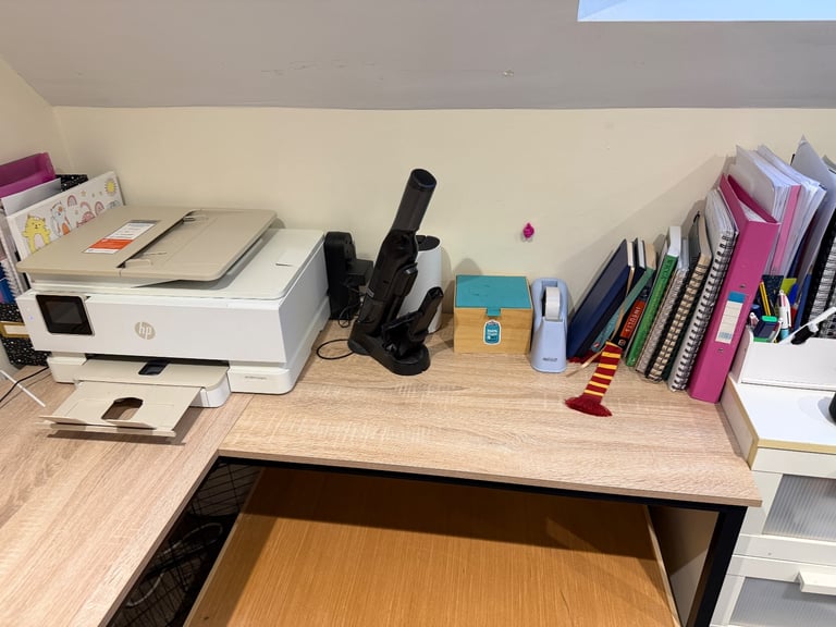 image for L-shaped corner desk