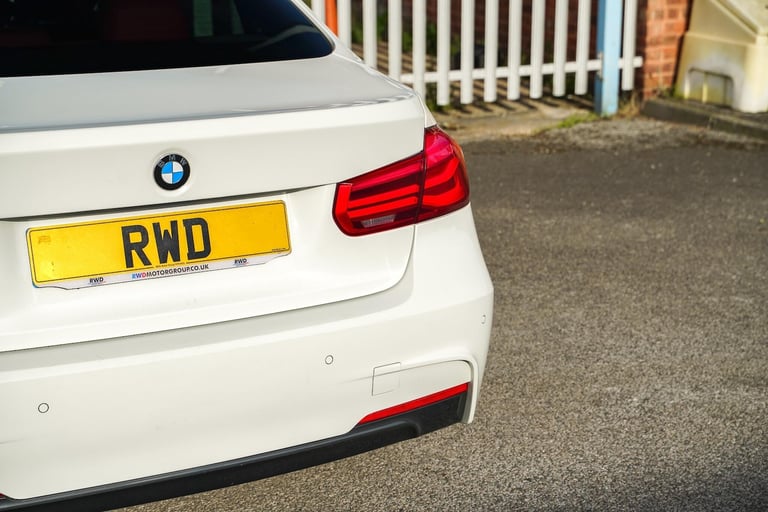  BMW 3 Series 2.0 318d M Sport Auto Euro 6 (s/s) 4dr Diesel Automatic
