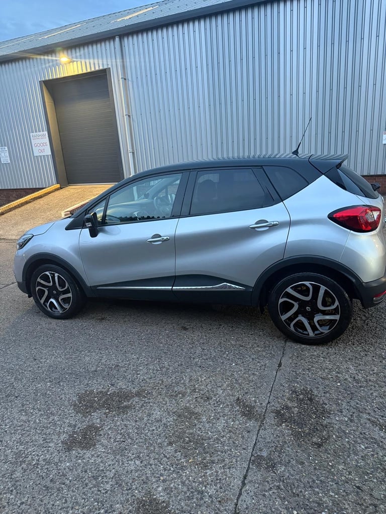 Renault, CAPTUR, Hatchback, 2014, Semi-Auto, 1197 (cc), 5 doors