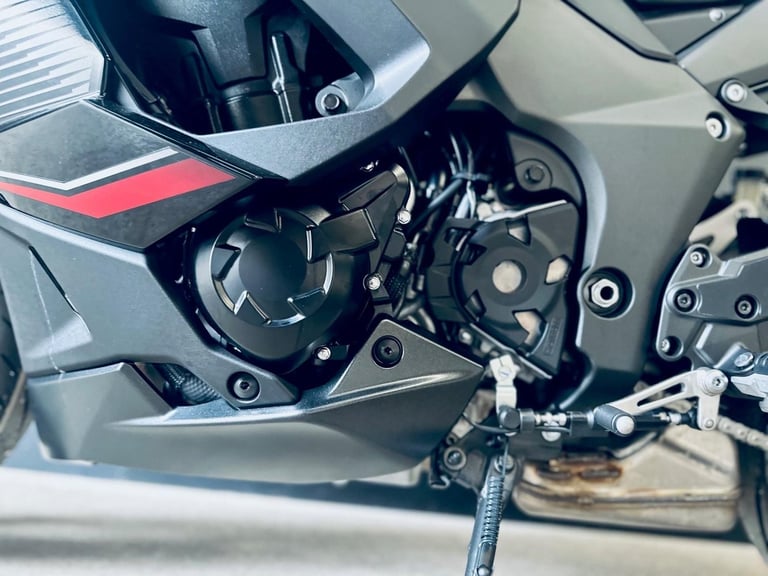 Stunning Low Mileage 2024/24 Kawasaki Ninja 1000 SX Motorcycle 